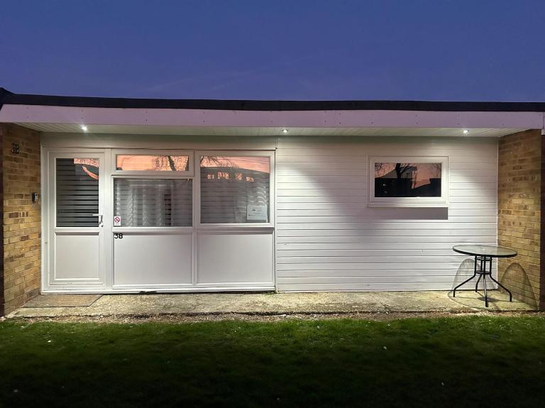 Great Yarmouth - Chalet - Sleeps 5 - Parking - Bed and Breakfast Great Yarmouth