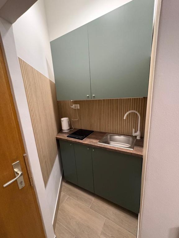 INDUSTRIAL Studio 7 - B&B Ljubljana
