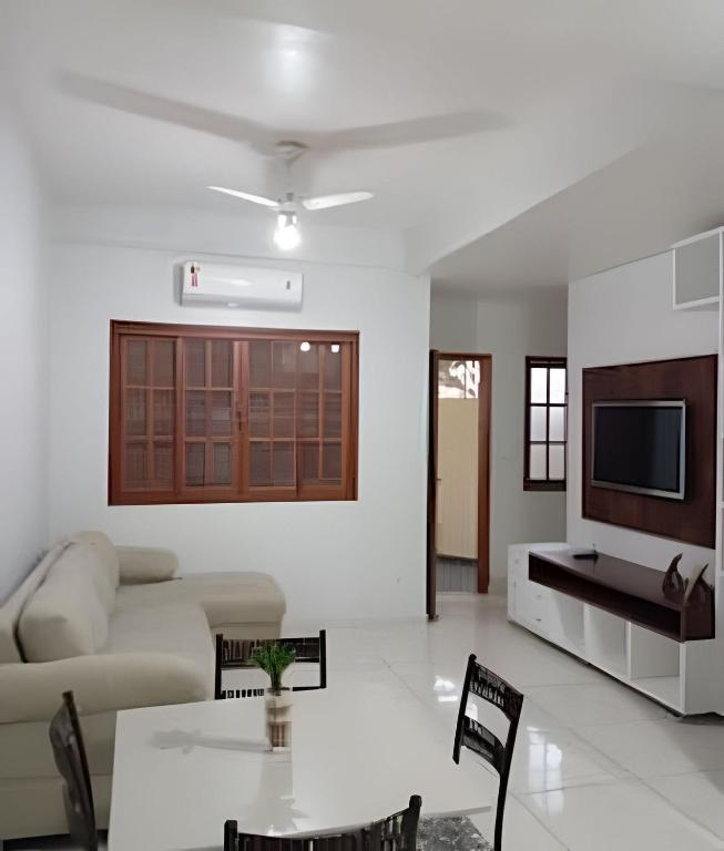 Casa super completa próxima á faculdade Univale - B&B Governador Valadares