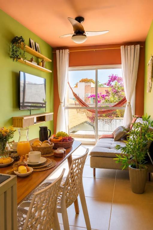 Apartamento com Piscina, Garagem, 8min Praia do Forte - B&B Cabo Frío