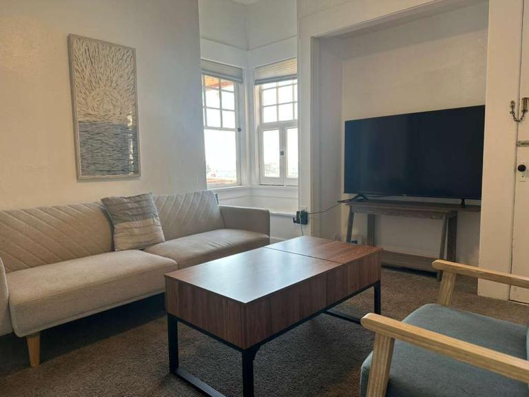Close to Airport Walk to Restaurants - B&B San Diego