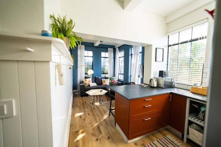 Indulge In An Urban Oasis At Green Point's Pod - Bed and Breakfast Kaapstad
