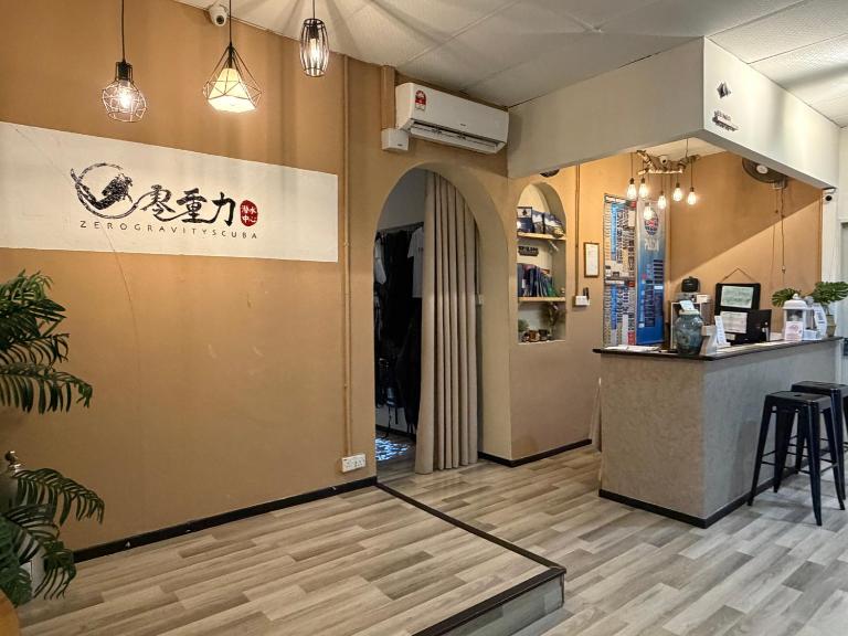 Zero Gravity Homestay 零重力民宿 - B&B Semporna