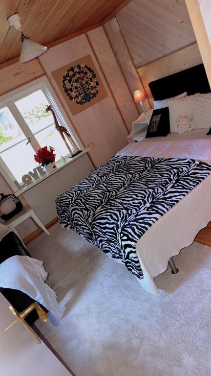 BAPA STAYs COZY CABIN B BY THE IVÖ LAKE - Bed and Breakfast Kristianstad