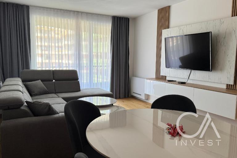 Luxury Two-Bedroom Apartment Sarajevo Waves - Ferienwohnung Sarajevo