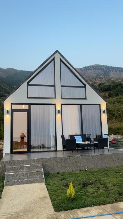 Vila Demiri - Bed and Breakfast Sarandë