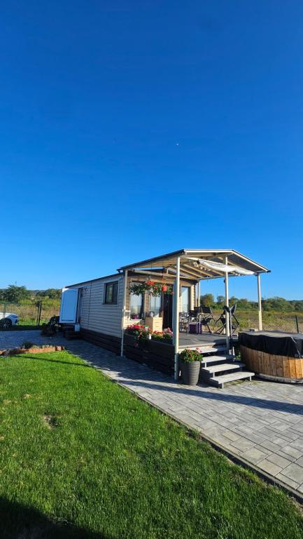 Novolandia Mobilný domček ARKTIK - B&B Rapovce