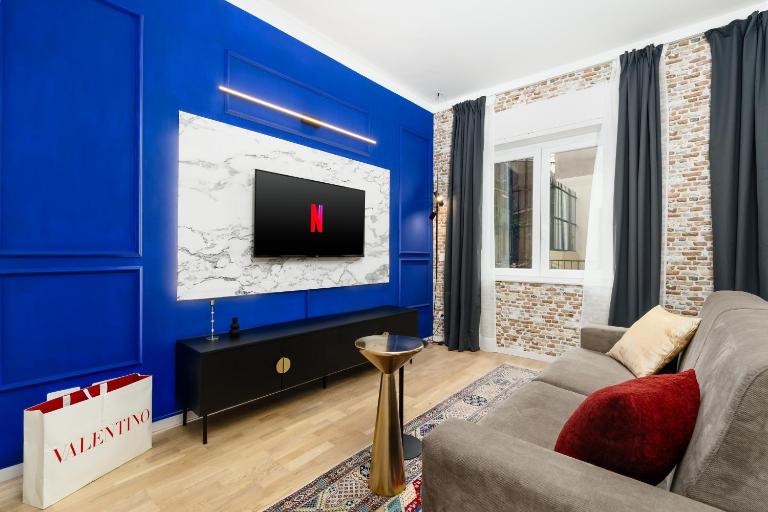 Urban Suite with NY Design in Porto and Terminal - B&B Génova