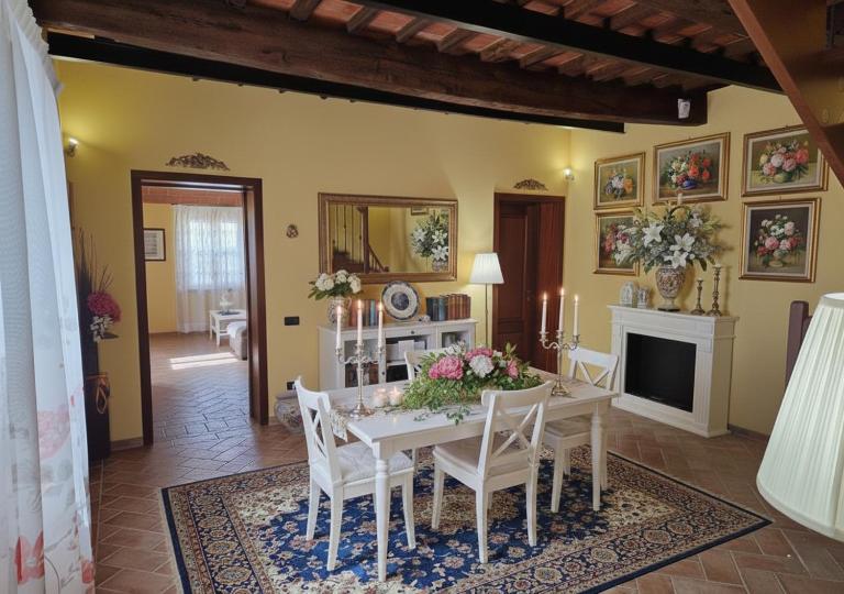 Country Apartment with View of the Tuscany Hills - B&B Peccioli