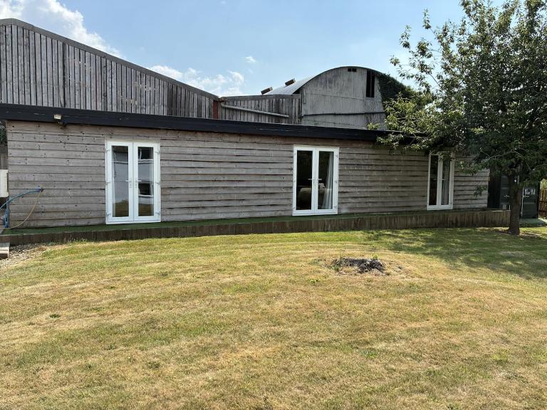 The Lodge - Detached Cabin, Forest of Dean - B&B Framilode
