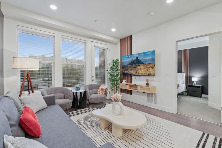 1BR Escape w Parking, Near Temple Sq & Delta Ctr - Chambres d'hôtes Salt Lake City