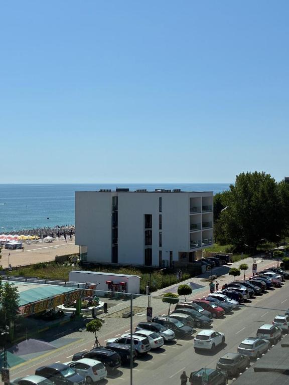 ALIZ Apartamente cu Vedere Frontală la Mare - B&B Eforie Nord
