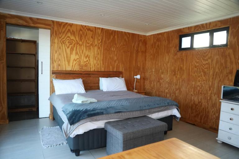 Quaint Cottage With Harbour Views - B&B Cape Town