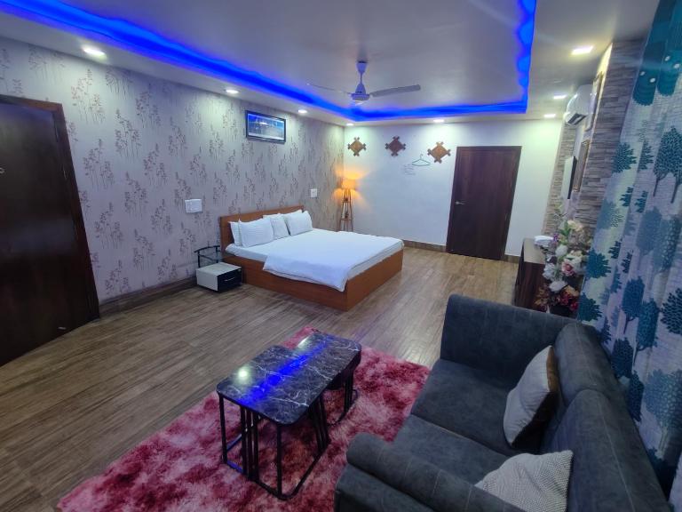 Cozy Nest Homestay Kahilipara - B&B Guwahati