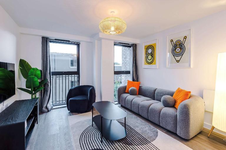 Stylish 2BR 2BA - Gym & Co-Working - Bed and Breakfast Manchester