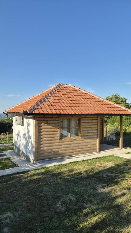 Golden View Vis - Chambres d'hôtes Lazarevac