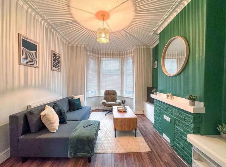Salford Retreat - 3 Bedrooms - Sleeps 5 - River - B&B Mánchester