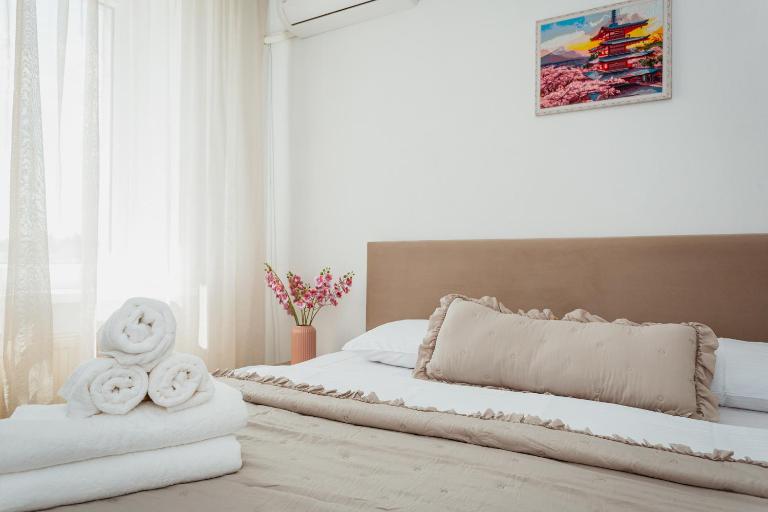 2BR - Fireplace & Panoramic Views Near Dendrarium - Ferienwohnung Chişinău