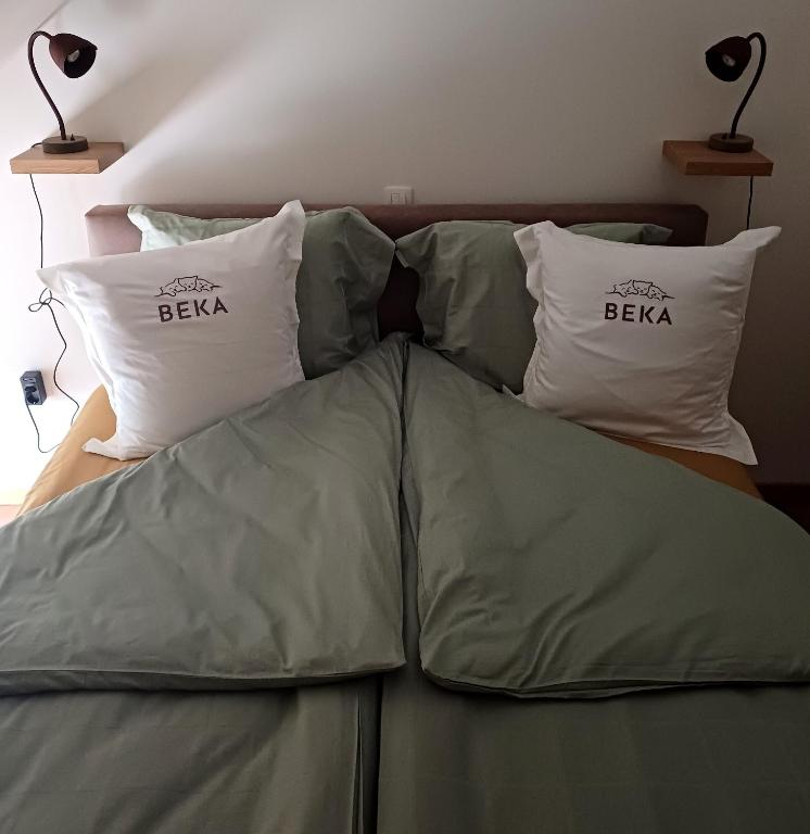 De Hooizolder Hoeve-Lakerhof - Bed and Breakfast Kinrooi