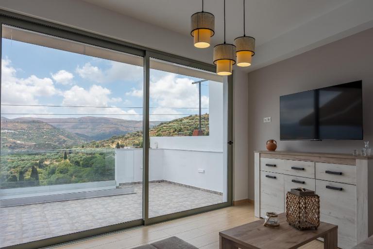 Cretan View - Valley & Mountains View Sitia - Ferienwohnung Ágios Geórgios