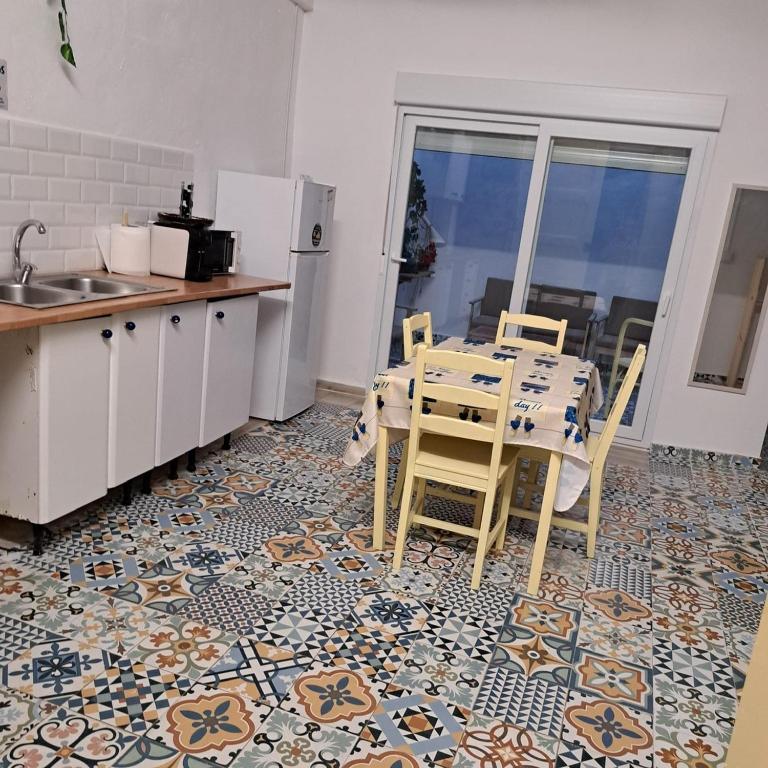Alzira Bonita Apartamento Amarillo - B&B Alzira