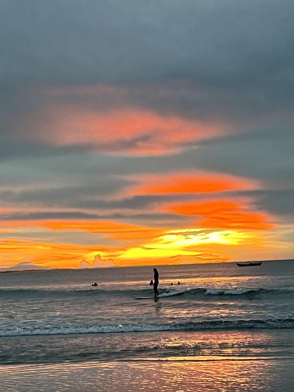 Ocean Loft - Surf & Serenity Retreat - B&B Los Destiladeros