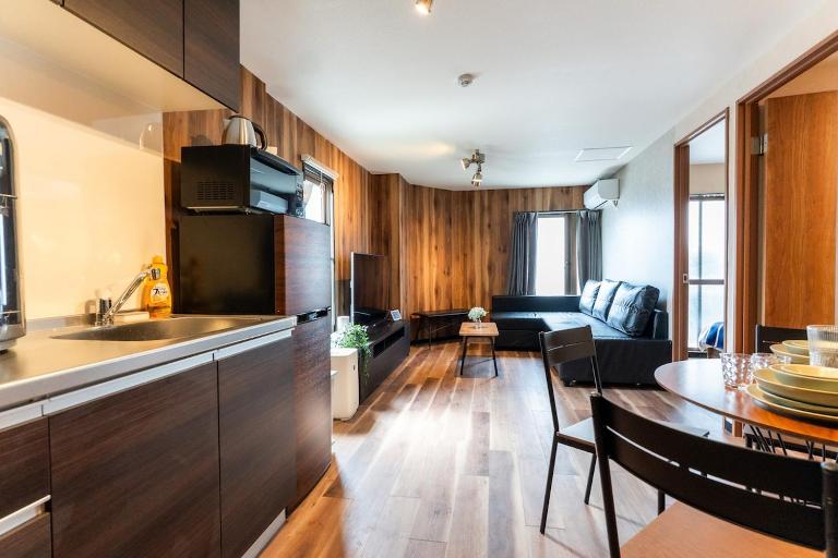 OP Tower IV - Bed and Breakfast Osaka