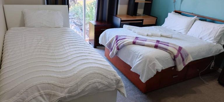 Cozy Guest Room in West Bairnsdale - Walk to CBD Trails - B&B Bairnsdale