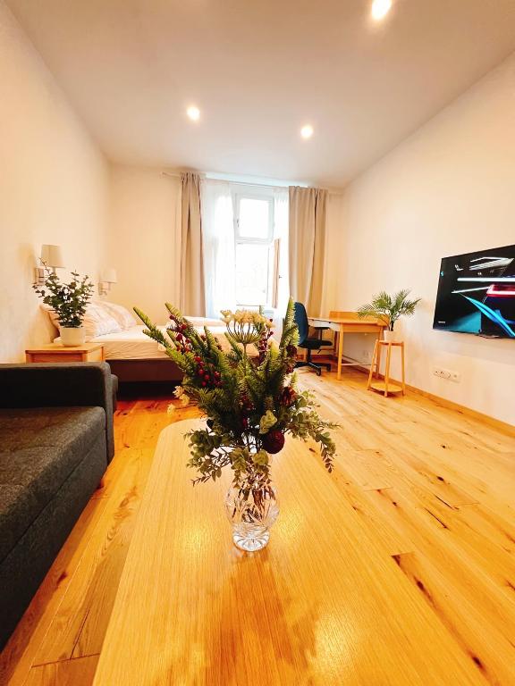 Phuong Nest Prague Cozy 2BR Apartment - Ferienwohnung Prag