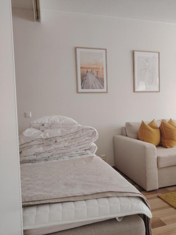 Rauhallinen majoitus parvekkeella - B&B Joensuu