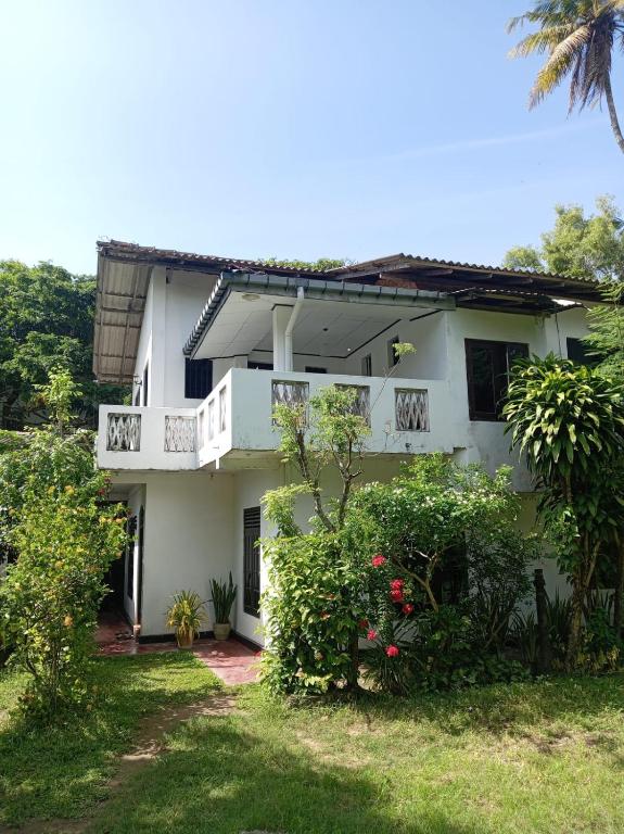 Shalis Bay Villa Weligama - B&B Weligama