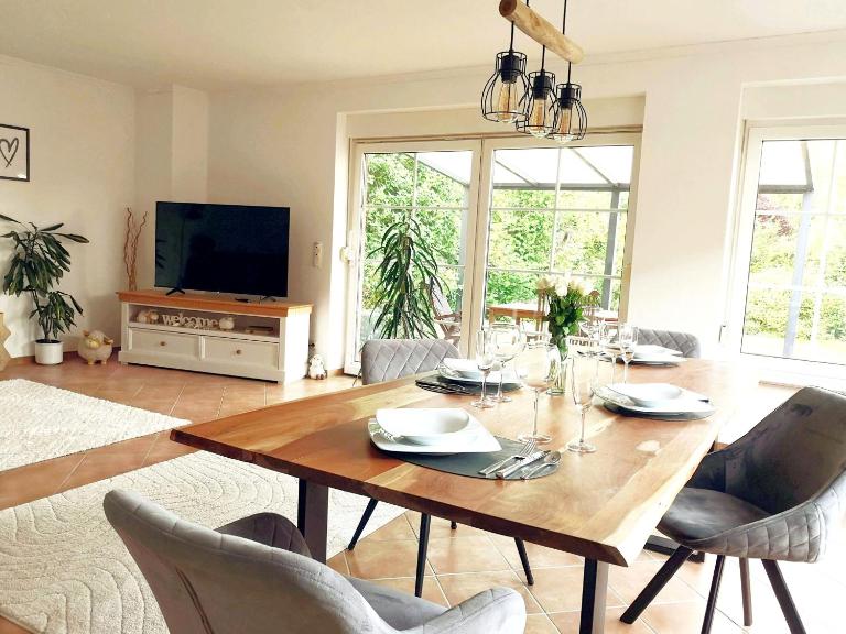 ganzes Haus Meeresstern Esens, freistehend - Chambres d'hôtes Esens