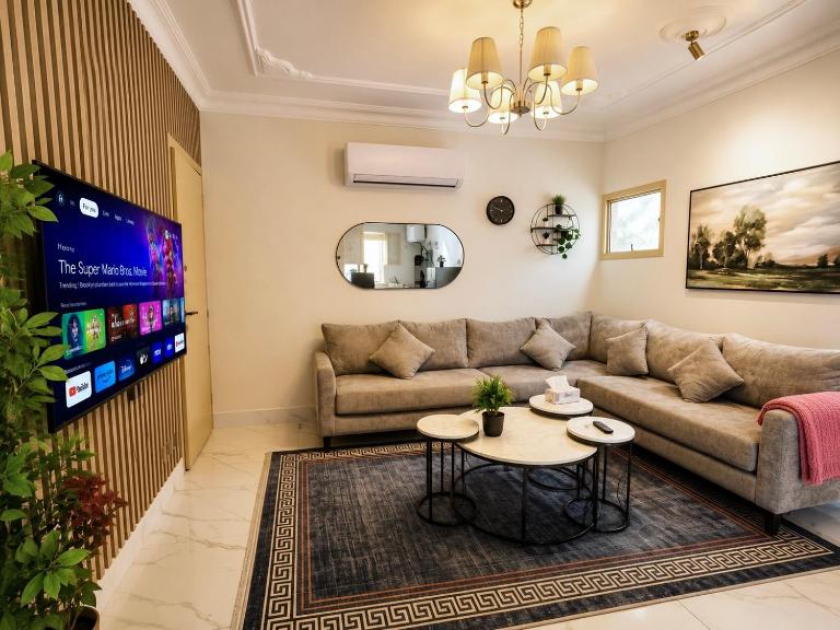 Three Rooms Family Apartment in Heart of Olaya - B&B Khobar
