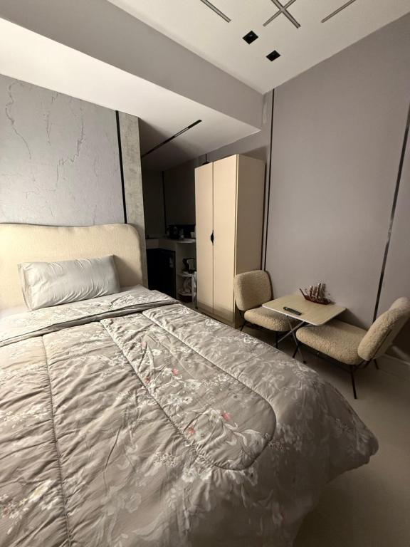 استديو مترو جرير - B&B Riad