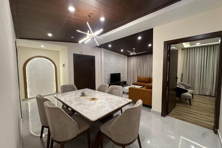 Mountain View Apartment Murree Sleeps 6 - B&B Khiara Gali