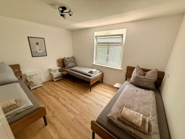 Moderne 3-Zimmer Wohnung in Wehr, nahe Schweiz - Chambres d'hôtes Wehr