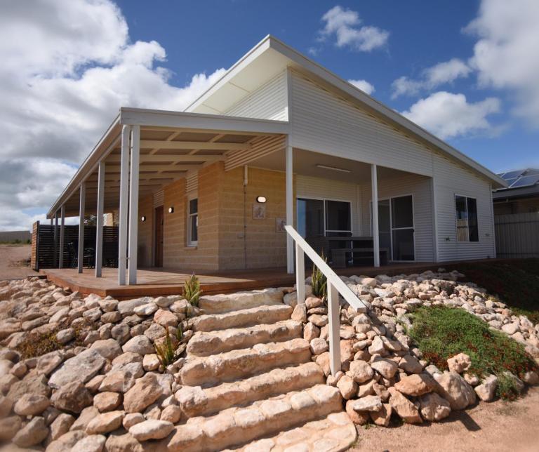 Poseidon's Oasis - Entire Home - Moonta Bay - Chambres d'hôtes Moonta Bay