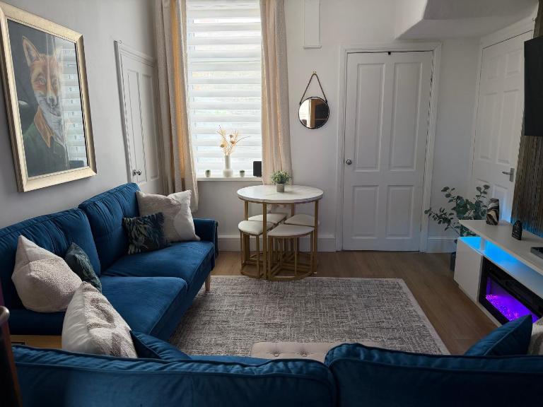 The Best of Tweed, Spacious 4-Bedroom House , Superfast WiFi, Ideal for Contractors & Families - B&B Hebburn
