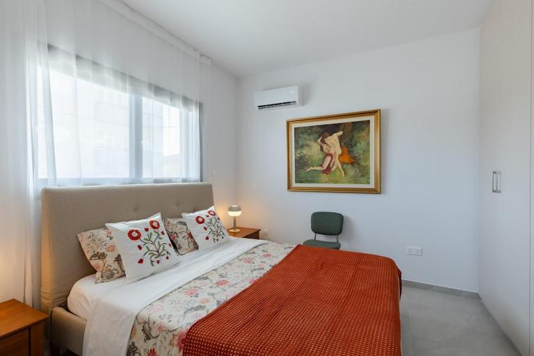 Go with the Flow , Chic Limassol Stay - Bed and Breakfast Limasol