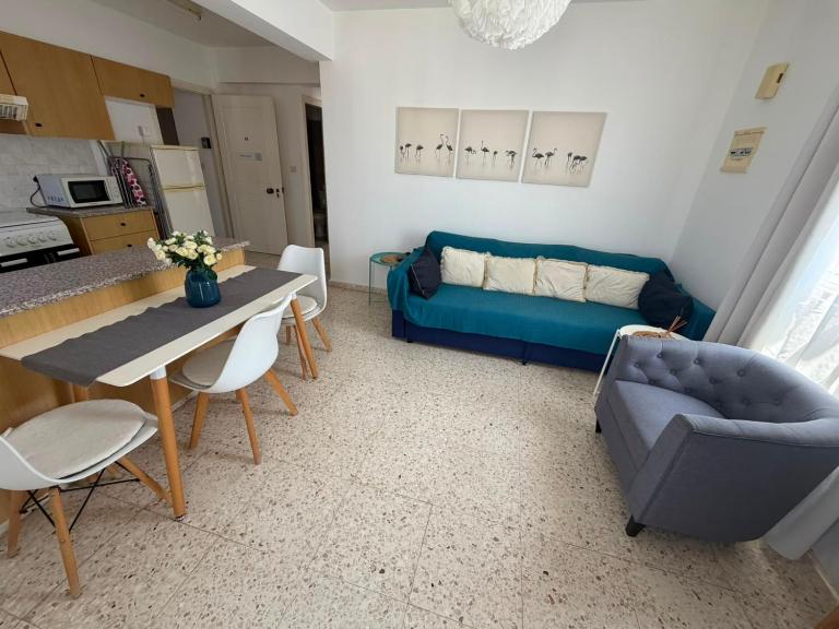 Riana Latchi Apartment - Bed and Breakfast Pólis