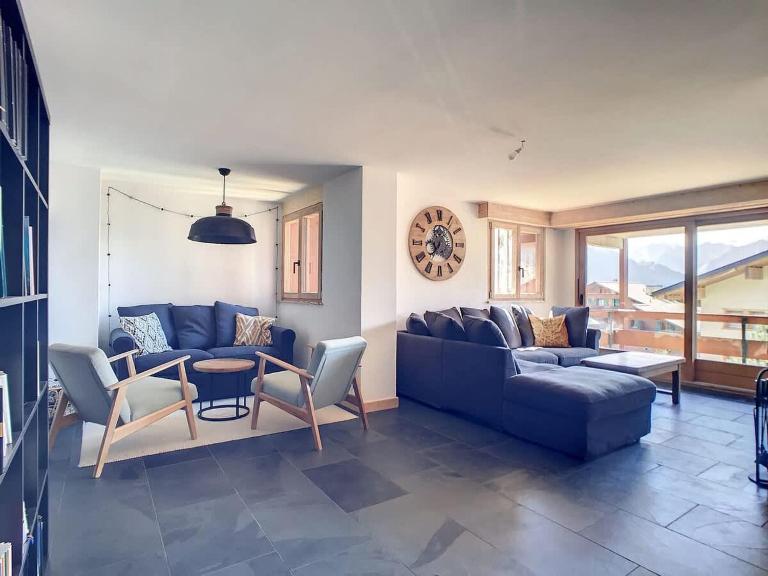 Ambassador 103 - B&B Verbier