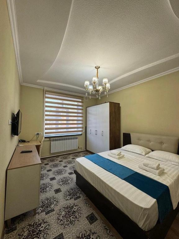PrestigeVillaguesthouse - B&B Osh