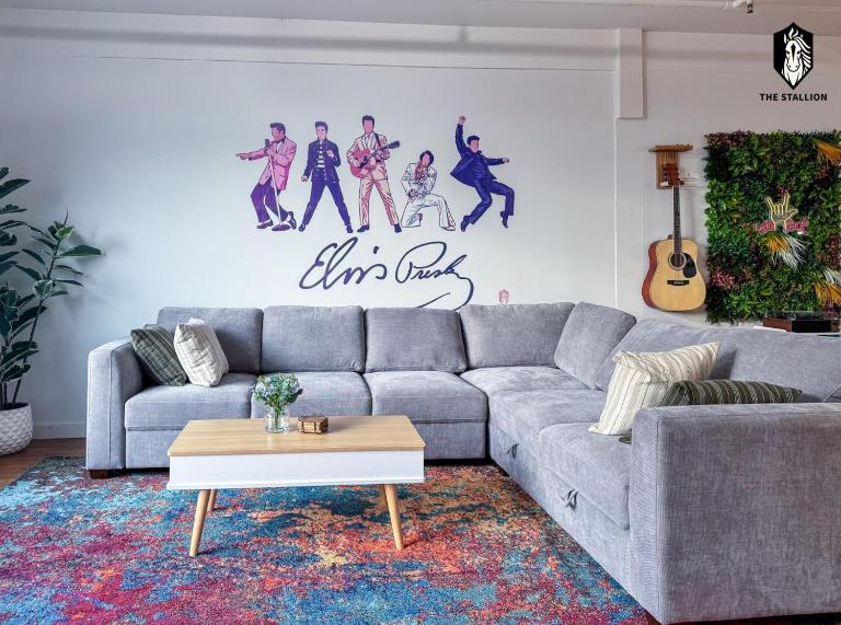 The Stallion - B&B Memphis