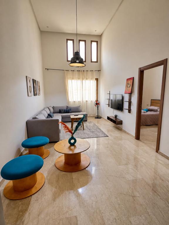 Take the Best Rest Near the airport - B&B Zawyat an Nwaçer