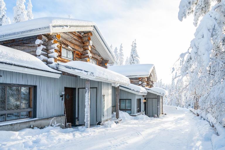 Voimakelo - renovated - near ski bus - B&B Kuusamo