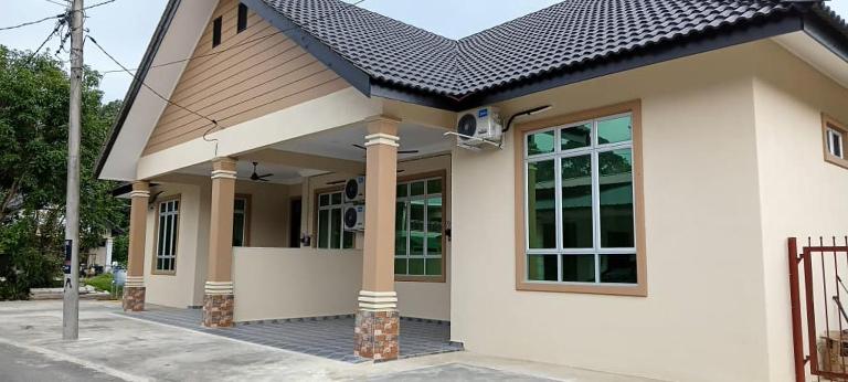 Rosalma Homestay UJ Kuala Terengganu - B&B Kuala Terengganu