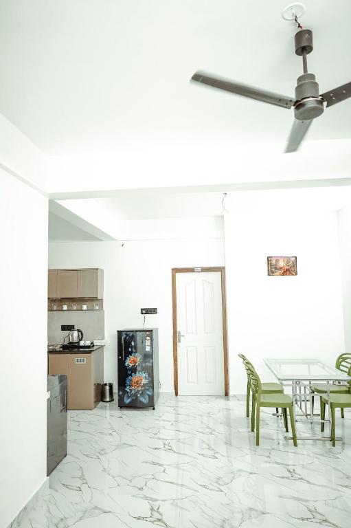 Fully Furnished 1BHK Apartment Near UST Technopark Kazhakkoottam - Ferienwohnung Thiruvananthapuram