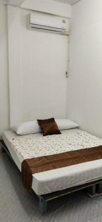 Urban Nest Hostel - Bed and Breakfast Bangkok