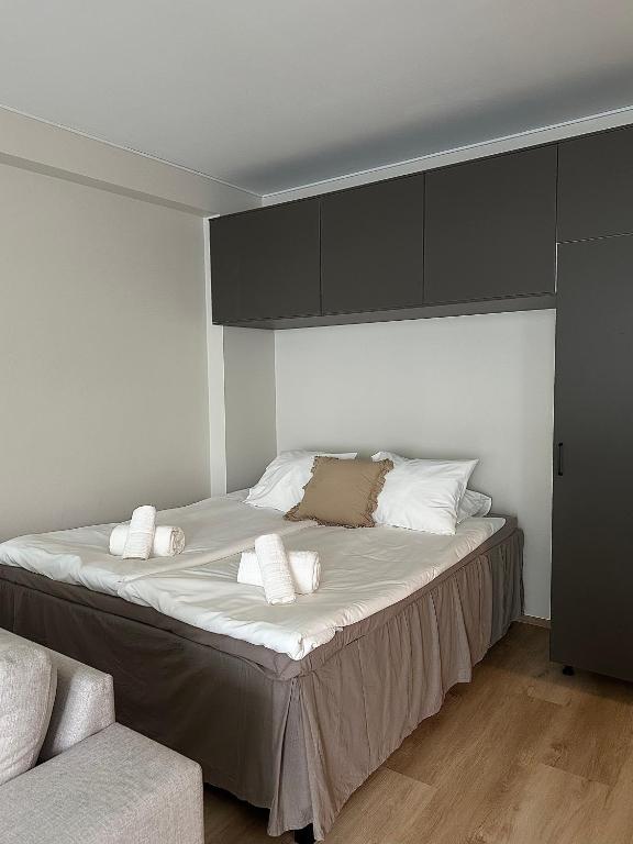 Modern studio apartment next to Matkakeskus Lahti - B&B Lahti
