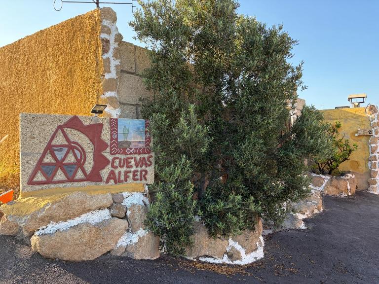 Casas Cueva Alfer - B&B Fasnia